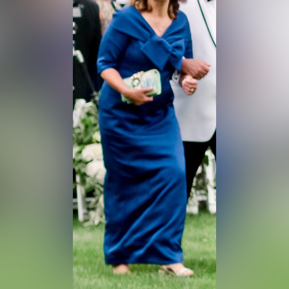 Couture Mother-of-the-Bride Dress custom designed by James Hogan. New Condition.